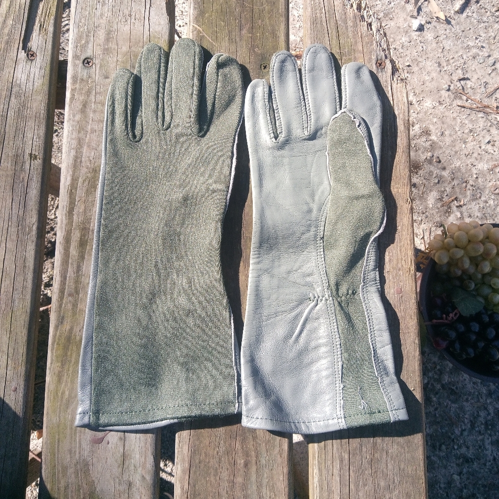 Summer flight gloves sz 11